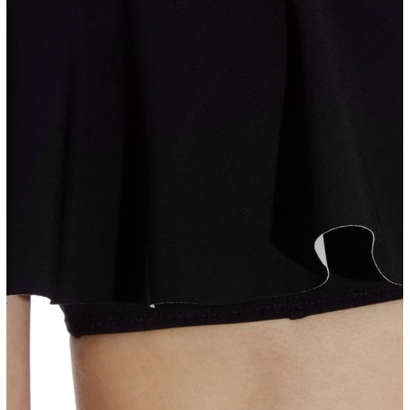 Lisa Fernandez Mira 2 piece scuba ruffle bikini - Picture 7 of 10